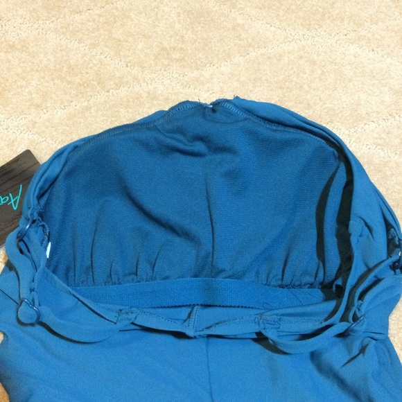 Aqua Green NWT High-Neck Ring Detail One-Piece Swimsuit, Medium 8/10 - Picture 7 of 10